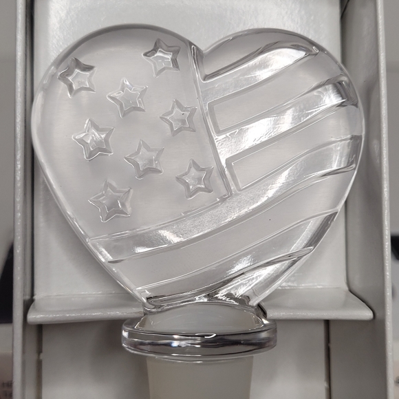 Mikasa Other - Mikasa Crystal Wine Stopper Stars And Stripes Heart